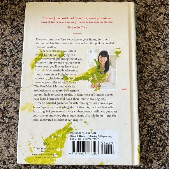 Marie Kondos The Life Changing Magic of Tidying Up & Spark Joy - Picture 3 of 6